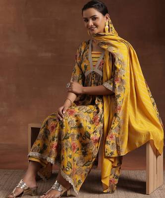 floral printed empire sequinned a-line kurta with trousers & dupatta 6