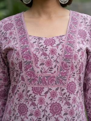 Lavender  pure cotton printed tunic for women 3