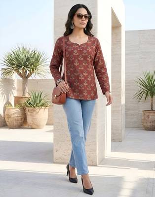 Maroon  pure cotton printed tunic for women 2