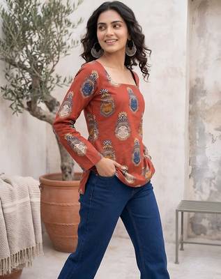 Maroon  pure cotton printed tunic for women 3