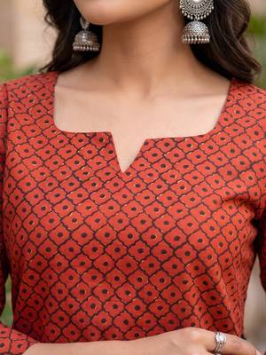 Red  pure cotton printed tunic for women 3