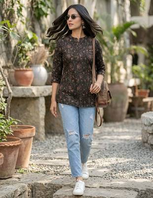 Black  pure cotton printed tunic for women 5