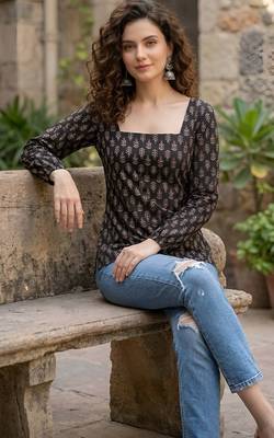 Black  pure cotton printed tunic for women 5