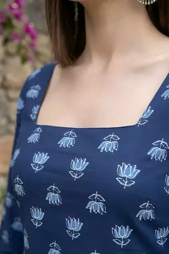 Blue  pure cotton printed tunic for women