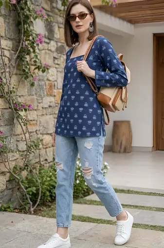 Blue  pure cotton printed tunic for women