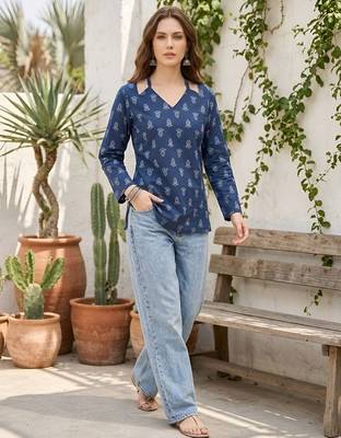 Blue  pure cotton printed tunic for women 5