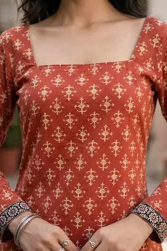 Red  pure cotton printed tunic for women