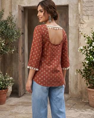 Maroon  pure cotton printed tunic for women 4