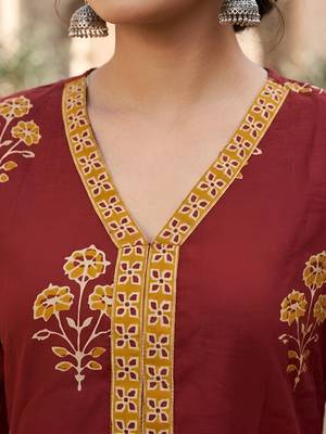 Maroon  pure cotton printed tunic for women 3