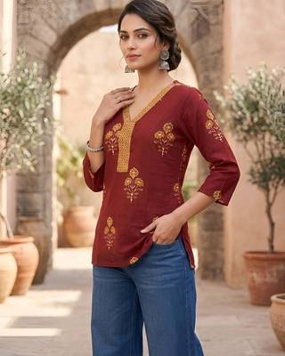 Maroon  pure cotton printed tunic for women 4