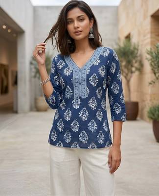 Blue  pure cotton printed tunic for women 5