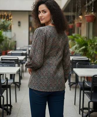 Black  pure cotton printed tunic for women 5