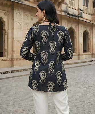 Black  pure cotton printed tunic for women 4
