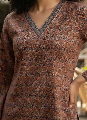 Maroon  pure cotton printed tunic for women 5