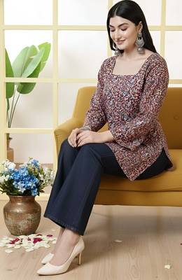 Maroon  pure cotton printed tunic for women 2