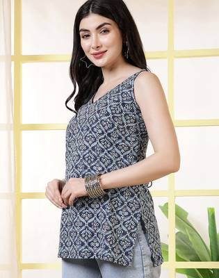 Blue  pure cotton printed tunic for women 5