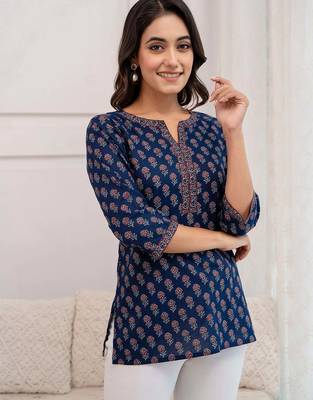 Blue  pure cotton printed tunic for women 1