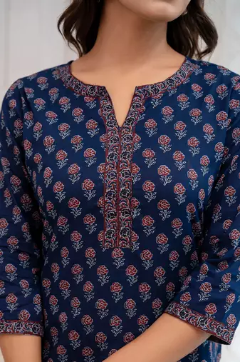 Blue  pure cotton printed tunic for women