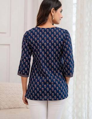 Blue  pure cotton printed tunic for women 4