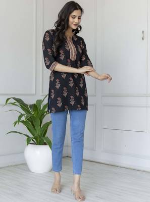 Black  pure cotton printed tunic for women 3
