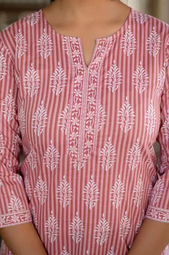 Pink  pure cotton printed tunic for women