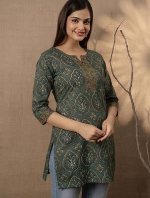 Green  pure cotton printed tunic for women 4