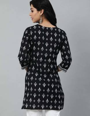 Black  pure cotton printed tunic for women 4