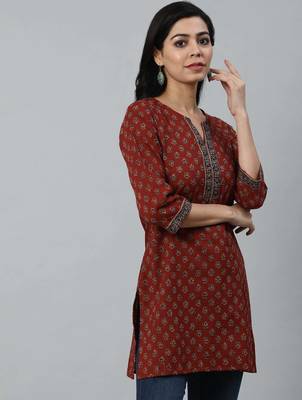 Maroon  pure cotton printed tunic for women 3