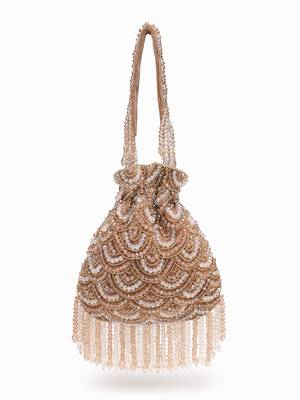 crystal cascade coffee & gold scalloped embellsihed velvet potli 5