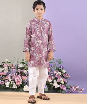 Mauve paisley printed cotton kurta with white pajama 1