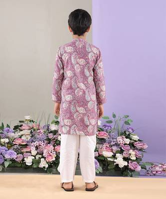 Mauve paisley printed cotton kurta with white pajama 4