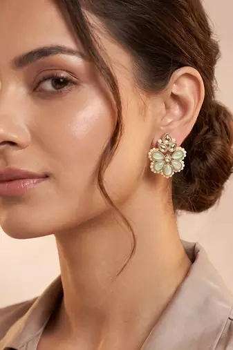 Gold plated mint kundan pearl floral ethnic wedding jewellery stud earring for women & girls