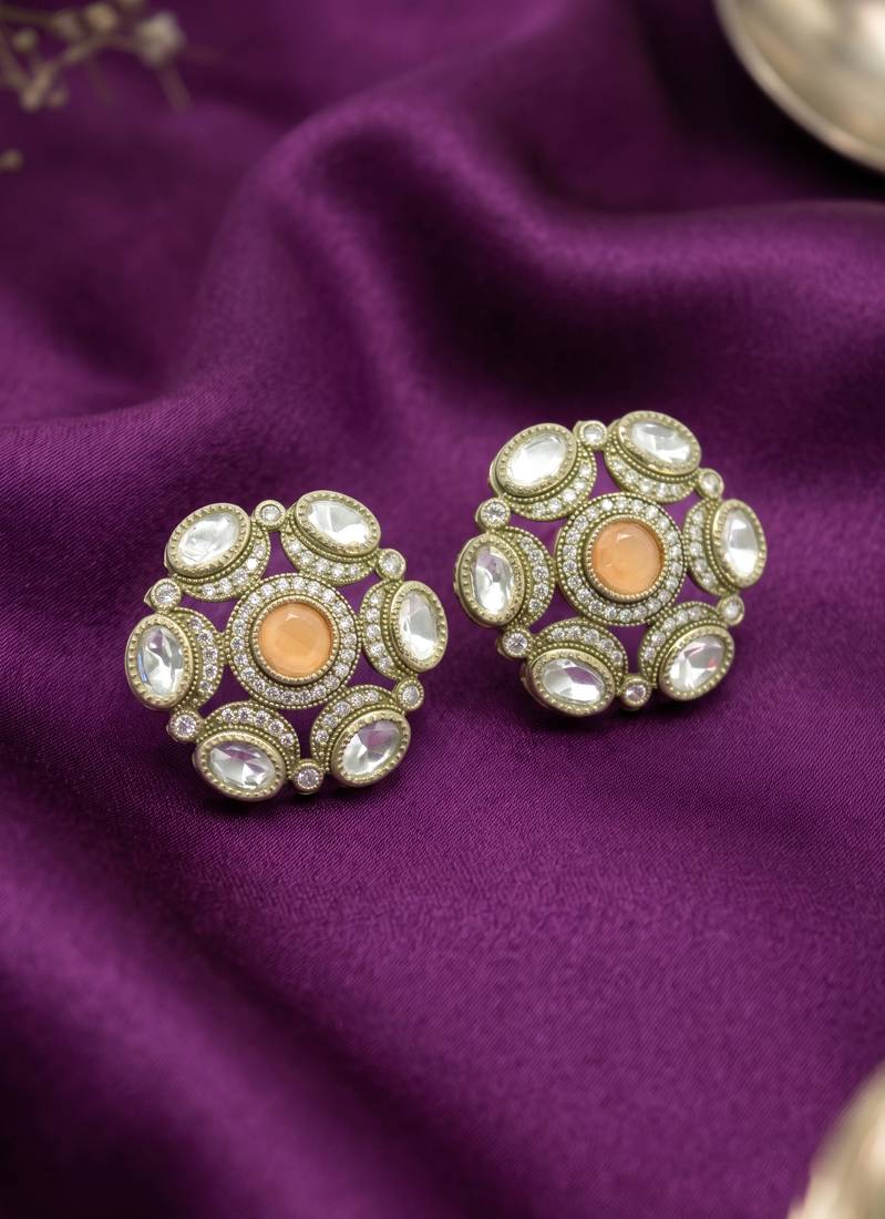 Pretty round shape peach kundan mehandi gold plated stud stud earring for women and girls