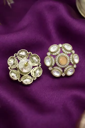 Pretty round shape peach kundan mehandi gold plated stud stud earring for women and girls