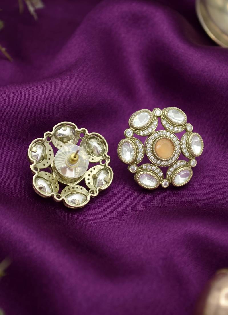 Pretty round shape peach kundan mehandi gold plated stud stud earring for women and girls