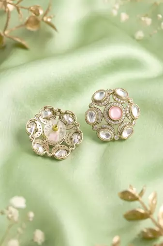 Royal round shape pink kundan mehandi gold plated stud stud earring for women and girls