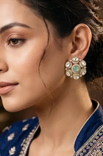Splendid round shape mint kundan mehandi gold plated stud stud earring for women and girls