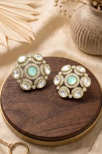 Splendid round shape mint kundan mehandi gold plated stud stud earring for women and girls
