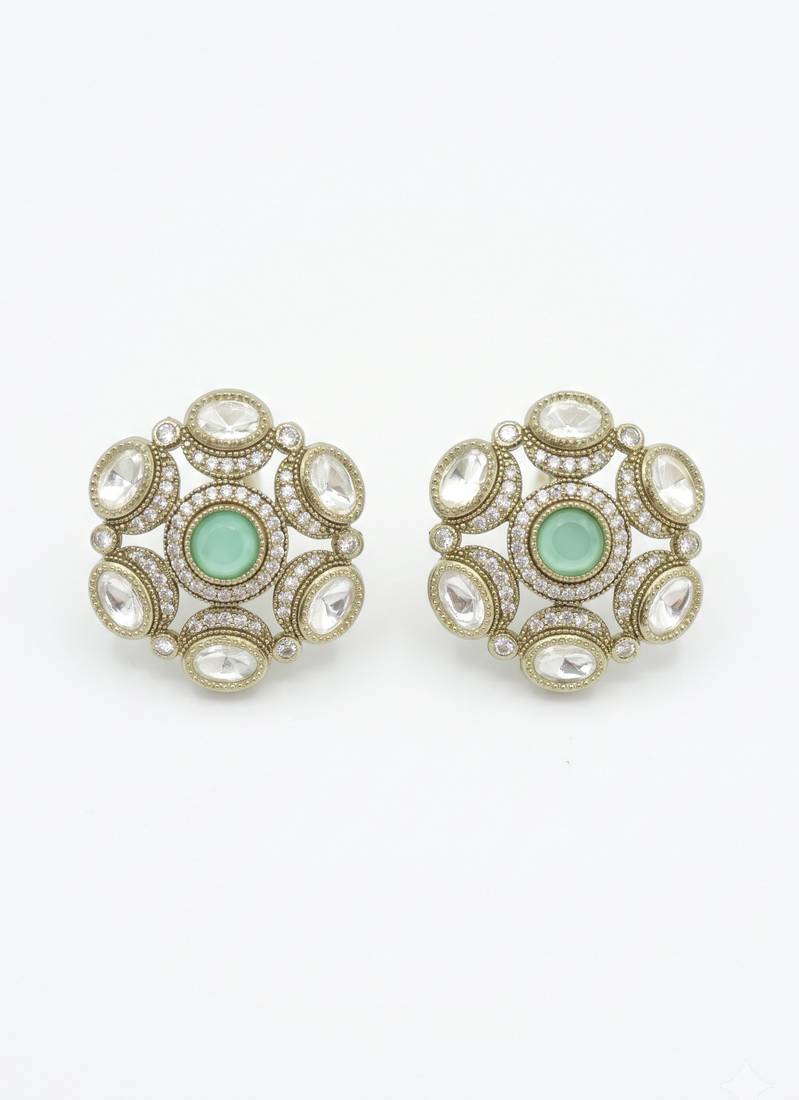 Splendid round shape mint kundan mehandi gold plated stud stud earring for women and girls
