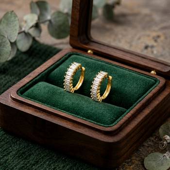 cosmic bar gold plated hoop earring 2