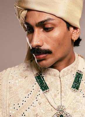 Ivory embroidered raw silk sherwani set with stole 4