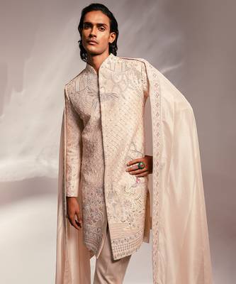 Light pink embroidered raw silk sherwani set with stole 2