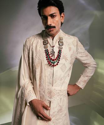 Ivory embroidered silk sherwani set with stole 2