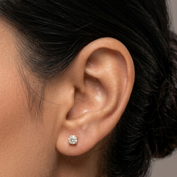 Sleek inlay solo gold plated stud earring 3