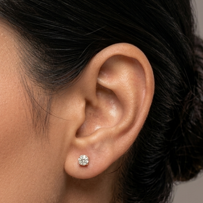 Sleek inlay solo gold plated stud earring