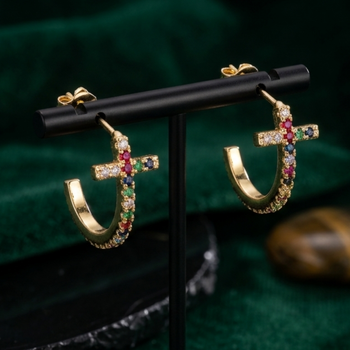 Hollow cuff gold plated stud earring 1