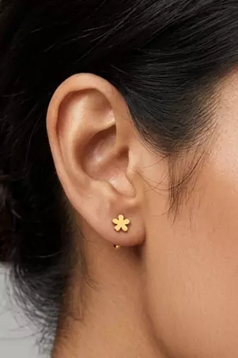 Cupid diasy gold plated stud earring