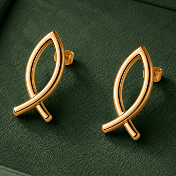 Tiny tails gold plated stud earring 2