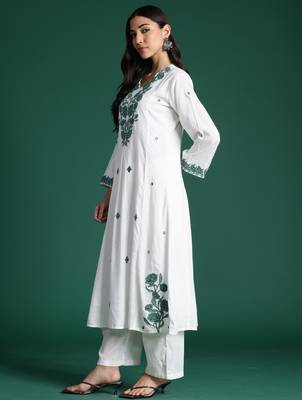 Off white embroidered pure cotton kurta trouser dupatta set 2