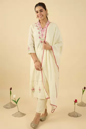 Off white embroidered pure cotton kurta trouser dupatta set